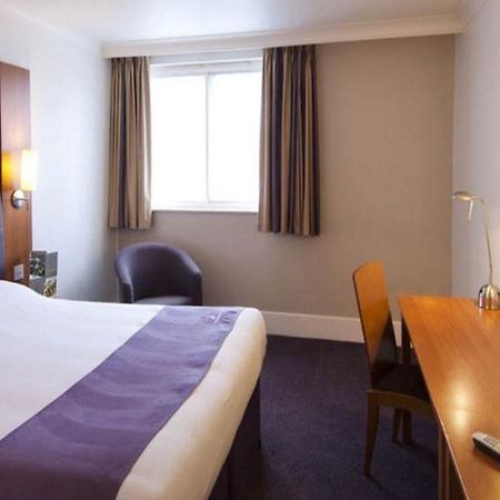 Premier Inn Gloucester Exterior foto